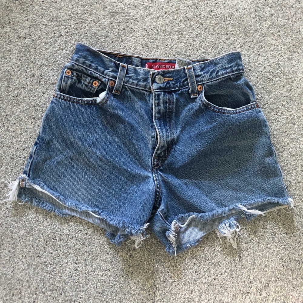 Levi’s Vintage 550 Classic Relaxed Cutoff Shorts